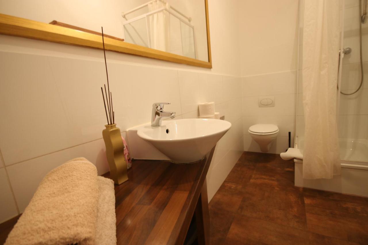 Moderne Studio Apartments Und 120Qm Wohnungen In Oberhausen, Ideal Fuer Geschaeftsreisende Und Monteure Oberhausen  Eksteriør bilde